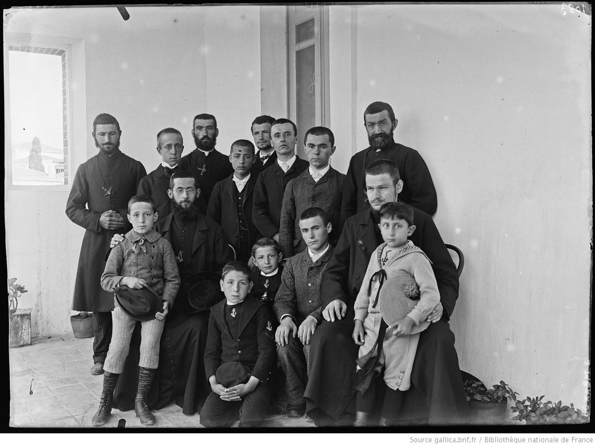 Les péres de missions